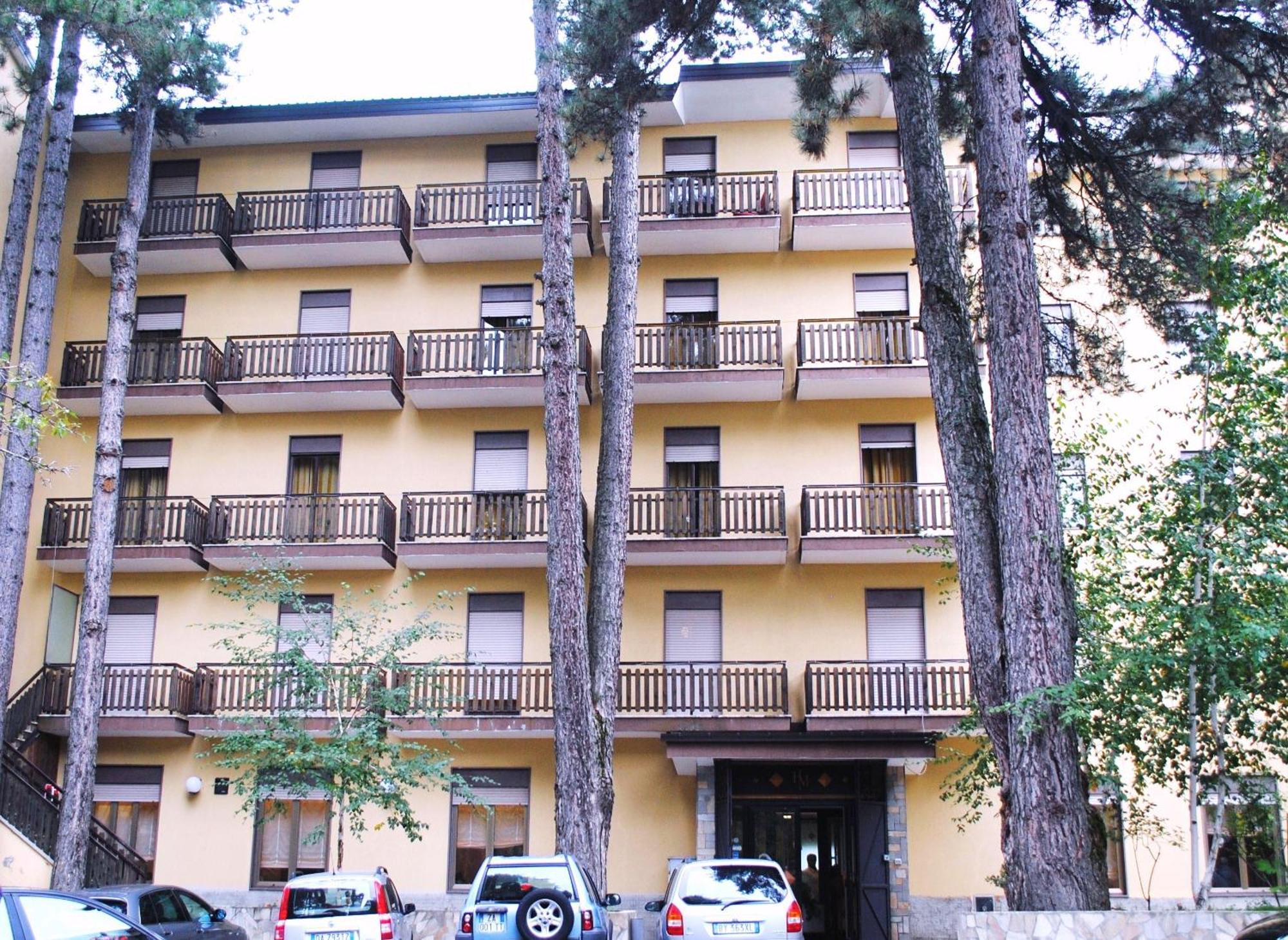 קמיליאטלו סילאנו Hotel Meranda מראה חיצוני תמונה