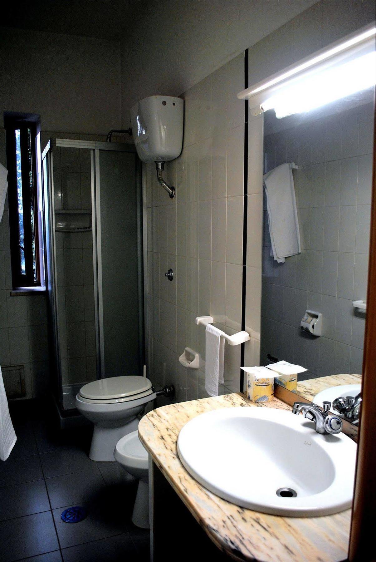קמיליאטלו סילאנו Hotel Meranda מראה חיצוני תמונה
