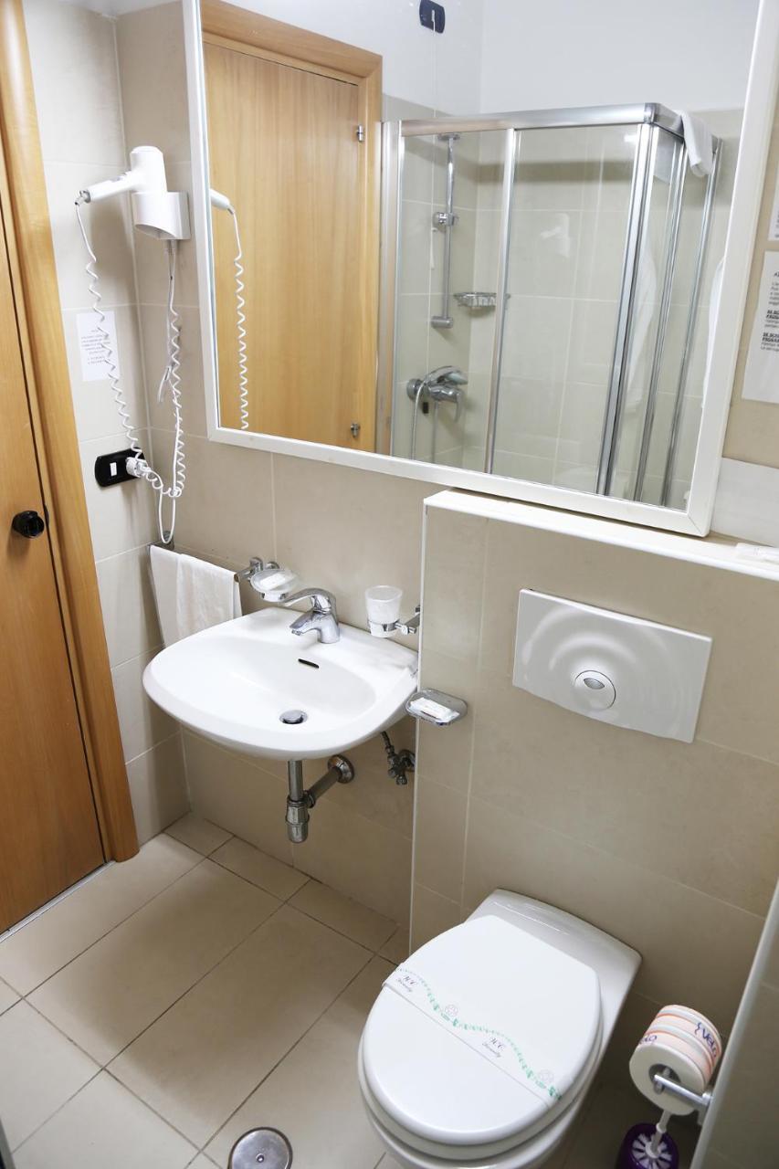 קמיליאטלו סילאנו Hotel Meranda מראה חיצוני תמונה