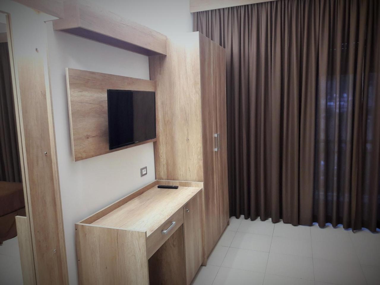 קמיליאטלו סילאנו Hotel Meranda מראה חיצוני תמונה