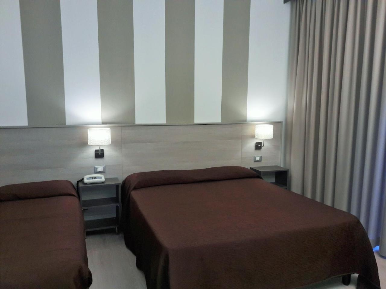 קמיליאטלו סילאנו Hotel Meranda מראה חיצוני תמונה